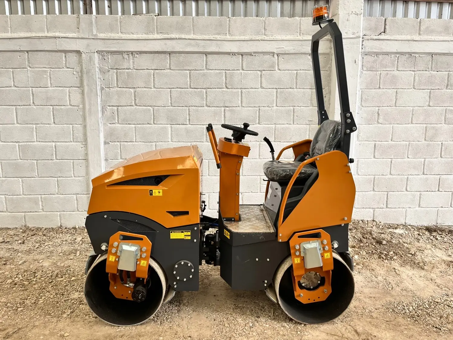 Rodillo Compactador BM1500 1.5 Ton, Tipo Wacker RD15