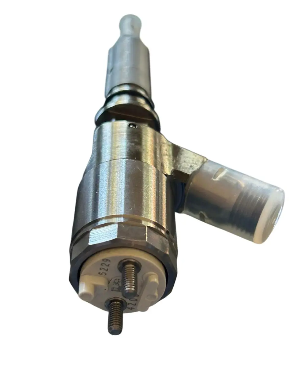 Inyector de combustible diésel 2605656