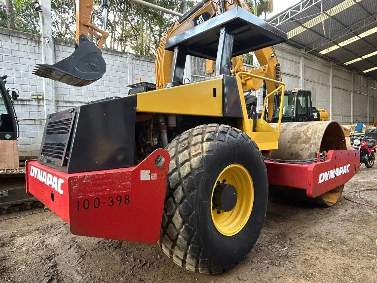 Rodillo Compactador Dynapac 250D 2008, 10.8 Ton