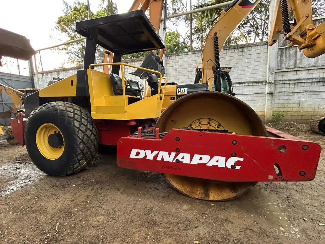 Rodillo Compactador Dynapac 250D 2008, 10.8 Ton